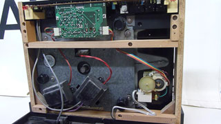 Thorens TD126 Mk2 where are the suspension springs and how to replace the drive belt for the tonearm lifting motor and how to remove the front panel to access the circuit board.